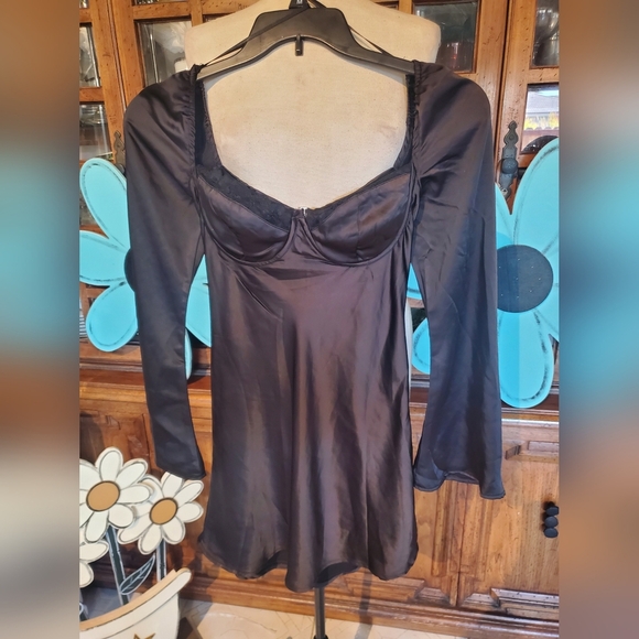 Princess Polly Elegant Black Long-Sleeve Dress - Picture 3 of 7